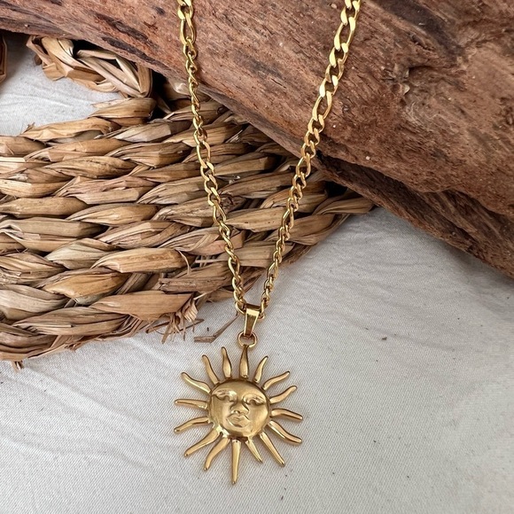 18k Gold Plated Sun Necklace Chain stainless steel womens jewelry NWT - Picture 2 of 5